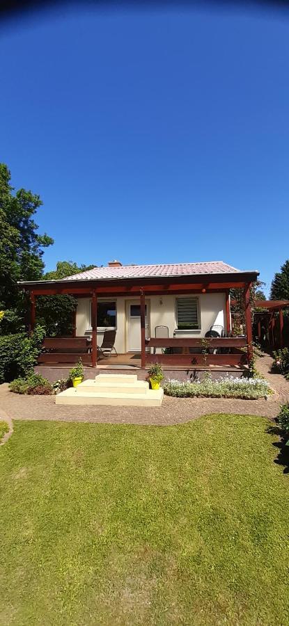 Bungalow Idylle Am See Neuruppin Exterior foto