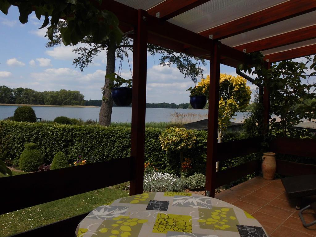 Bungalow Idylle Am See Neuruppin Exterior foto